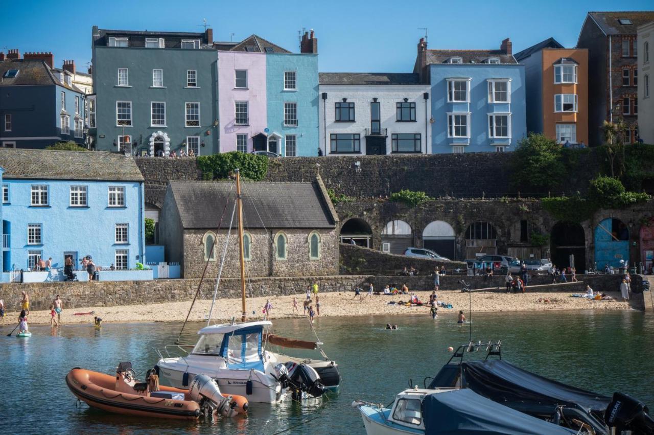 Gwynne House - 6 Bedroom Luxurious Holiday Home - Tenby Harbour Exterior photo
